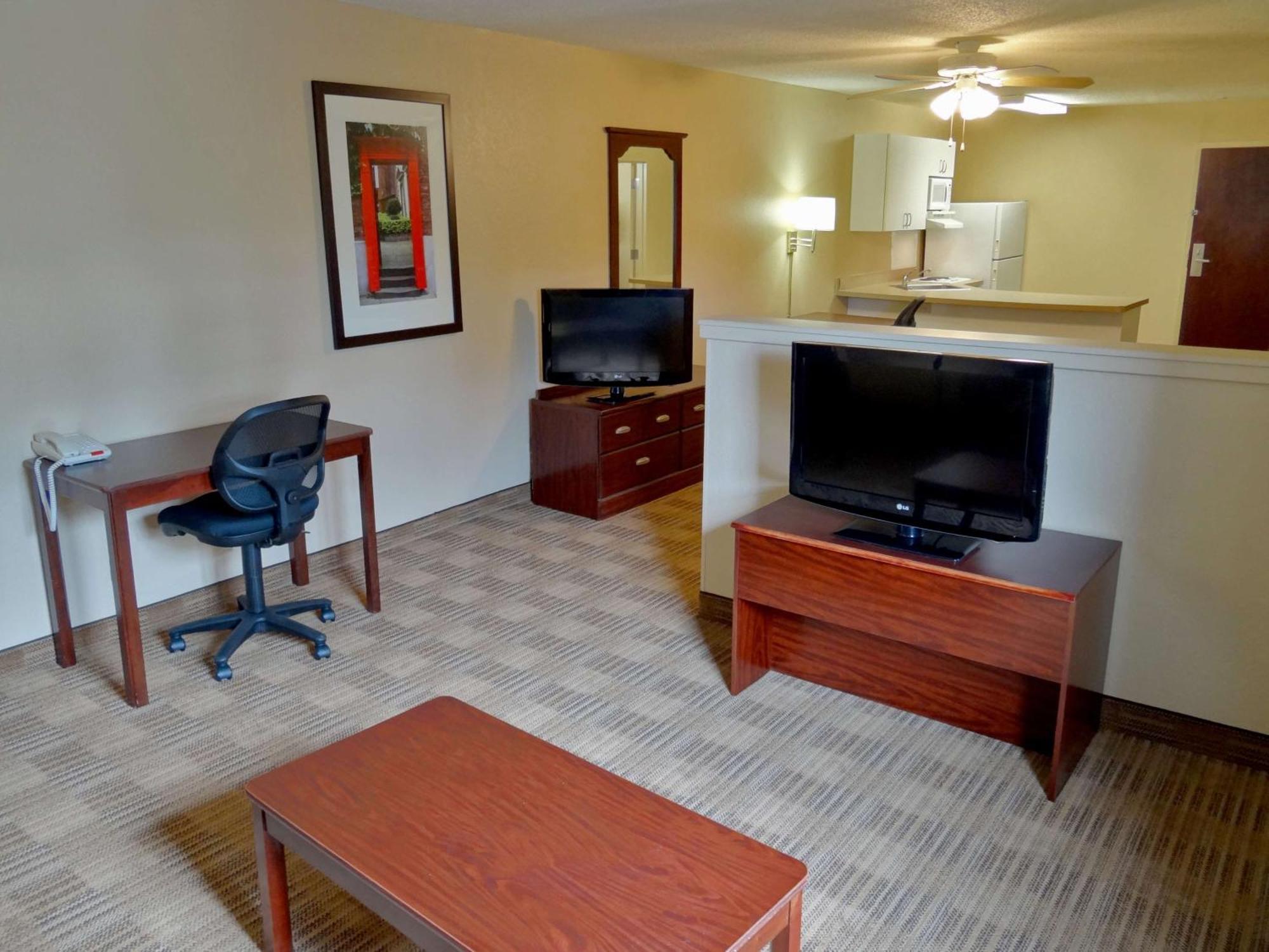 Extended Stay America Suites - Elizabeth - Newark Airport Экстерьер фото