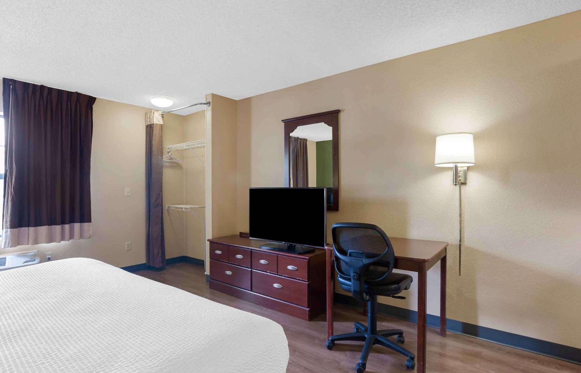 Extended Stay America Suites - Elizabeth - Newark Airport Экстерьер фото